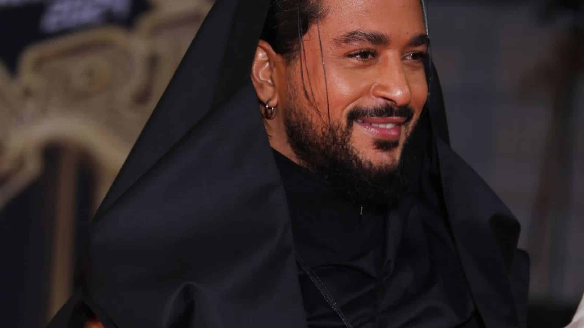 Slimane : il s’affiche avec un corps différent après plusieurs heures à la salle de sport
