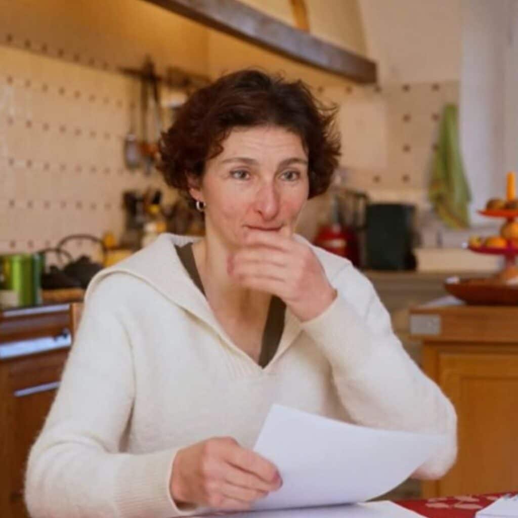 L'amour est dans le pré : Géraldine reçoit une photo d'un prétendant dans son plus simple appareil