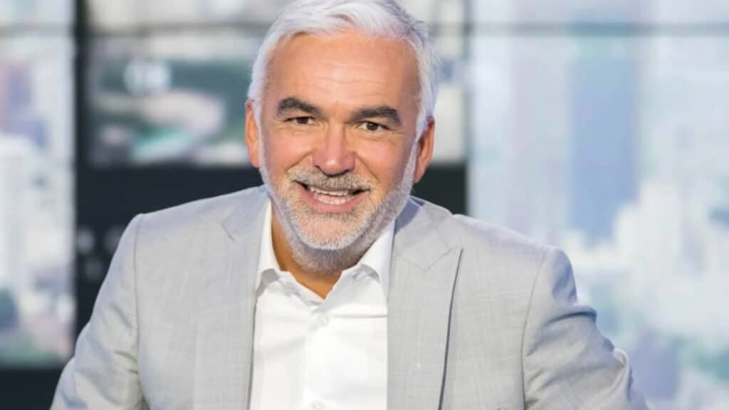 Pascal Praud : le présentateur "sans pitié" avec ses collègues ?