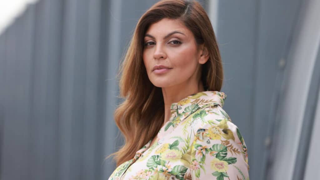 Nawell Madani : de retour sur scène, elle affirme que tout le monde fait erreur sur l'agression de l'enfant de six ans