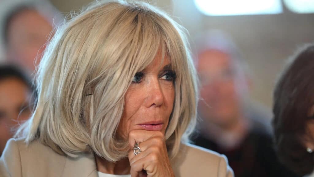 Brigitte Macron : elle fait une découverte en tentant de se connecter à son espace sur le site des impôts