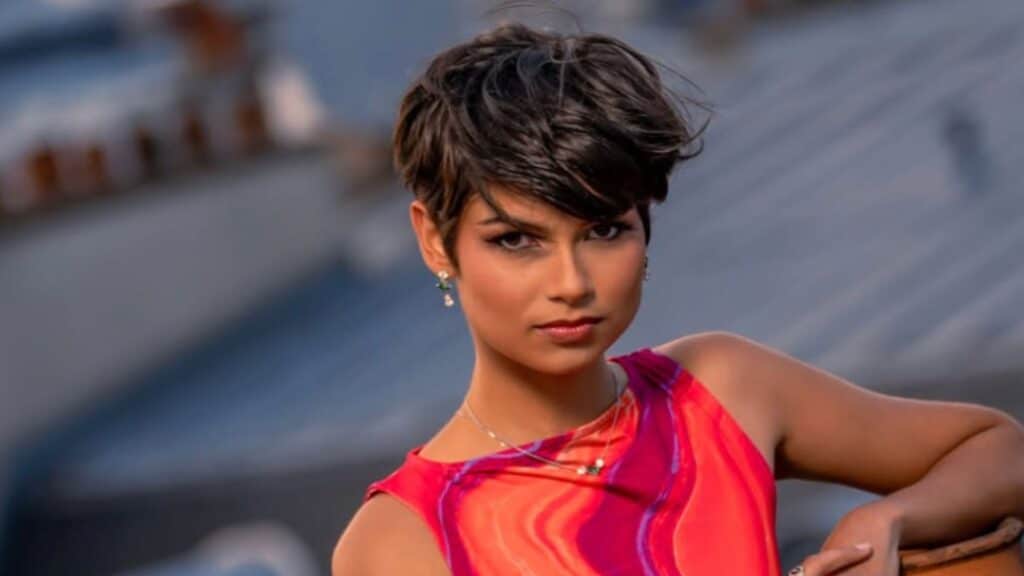 Ève Gilles à Miss Univers 2025 : la candidate crie le fameux "Fraaaance" et fait parler d’elle 