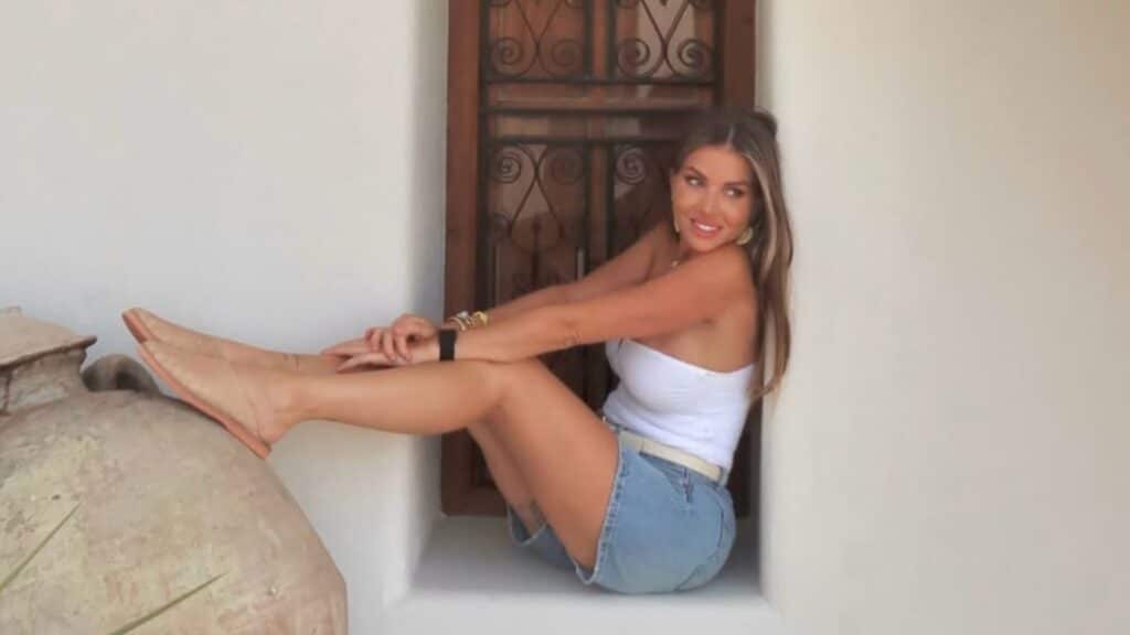 Jessica Thivenin : la candidate s'affiche dans un état second, les internautes inquiets