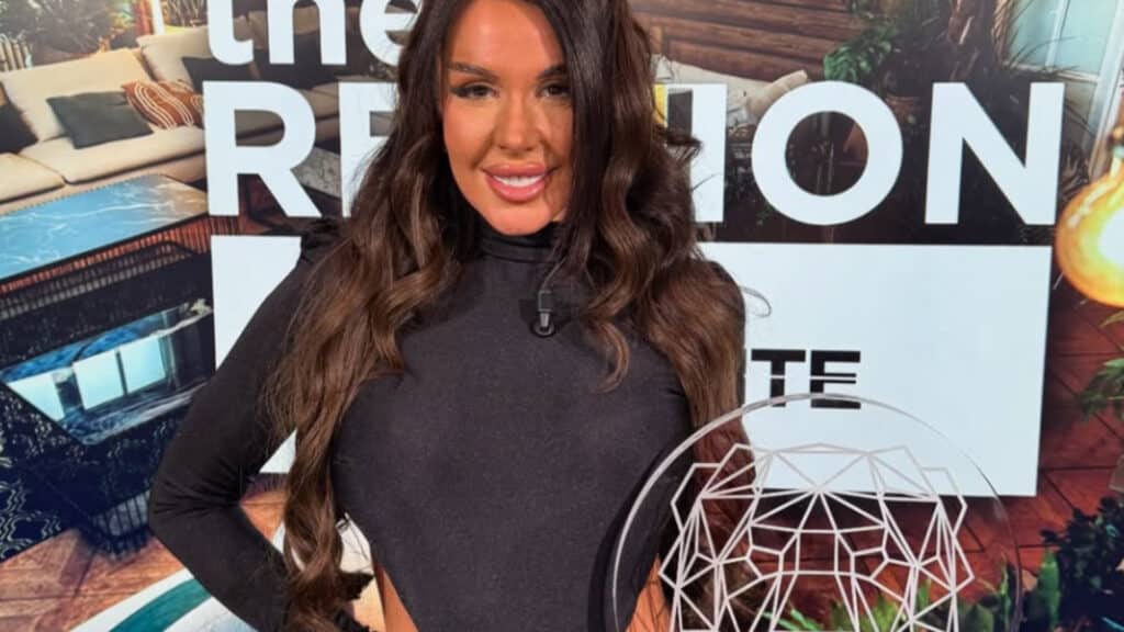 Les Cinquante saison 4 : Laura Lempika remporte le trophée