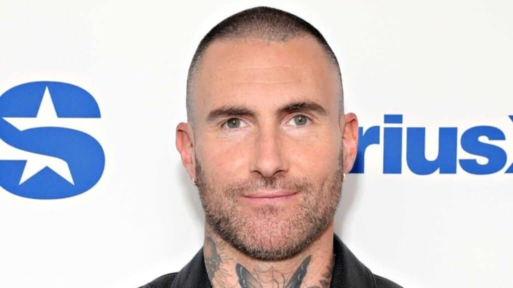 Maroon 5 : Adam Levine, le leader du groupe, provoque une vague d’inquiétude sur la Toile