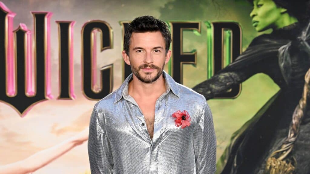 Jonathan Bailey est l’homme le plus sexy de l’année, et on le répète depuis 5 ans déjà