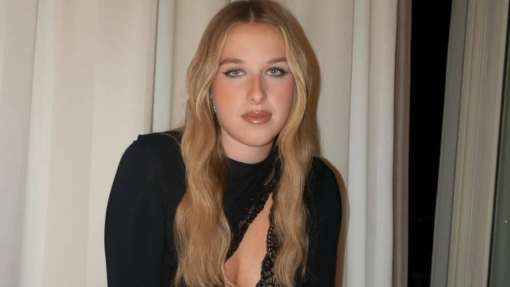 Héléna Bailly : en colocation à Bruxelles, elle évoque sa vie après la Star Academy