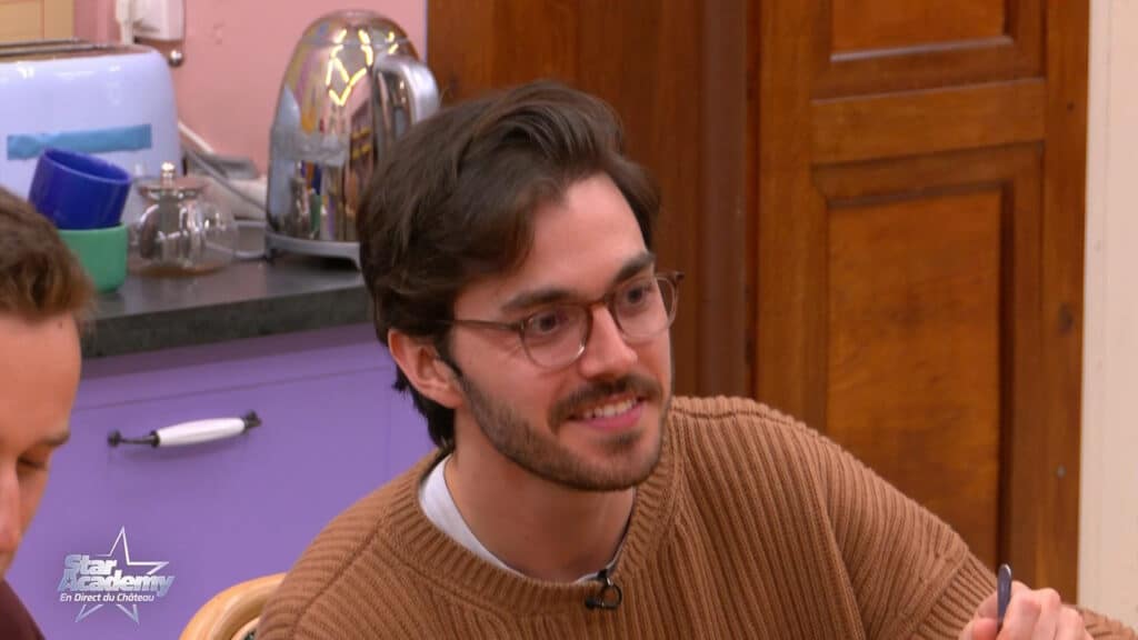 Panayotis Pascot fait un énorme cadeau aux élèves de la Star Academy