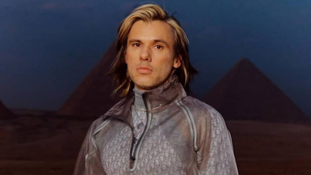 Orelsan : arnaqué "comme une mamie de 70 ans", il raconte