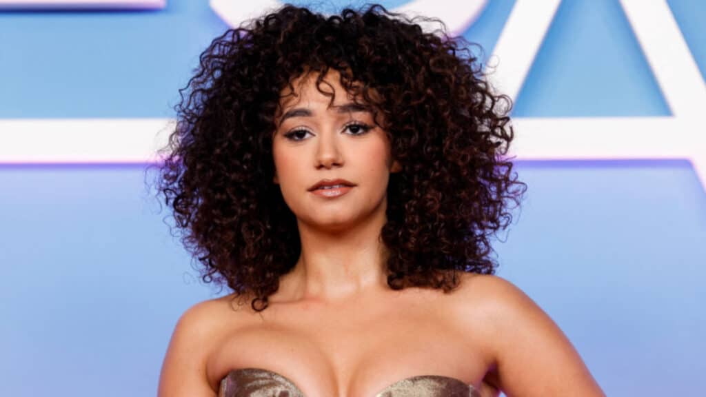 Léna Situations : l'influenceuse célèbre ses 28 ans au Parc des Princes et ça ne passe pas