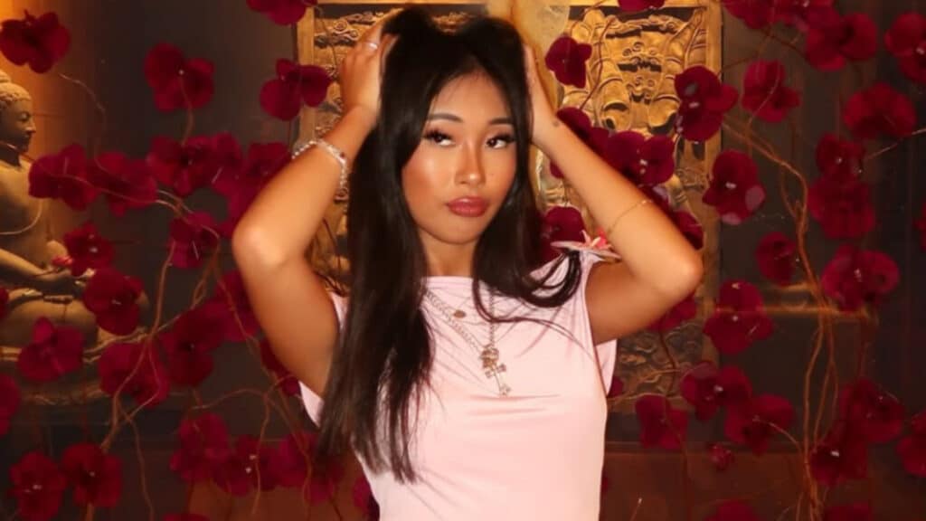 Jade Hallyday : ses vacances de rêves en compagnie de son copain Aaron Thomas