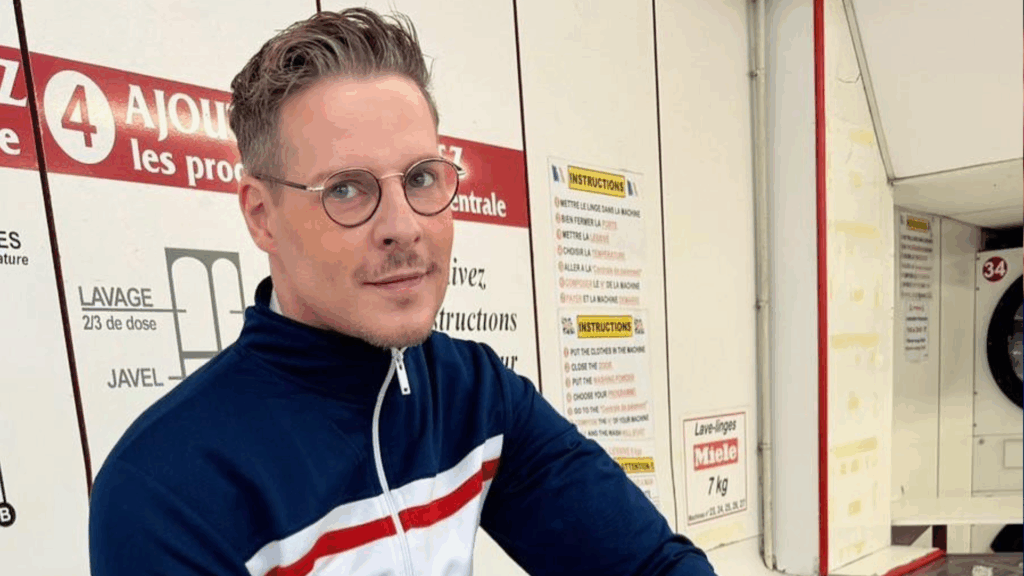 Matthieu Delormeau : l’ex chroniqueur ruiné ? Aujourd’hui Il regrette l’un de ses anciens salaires