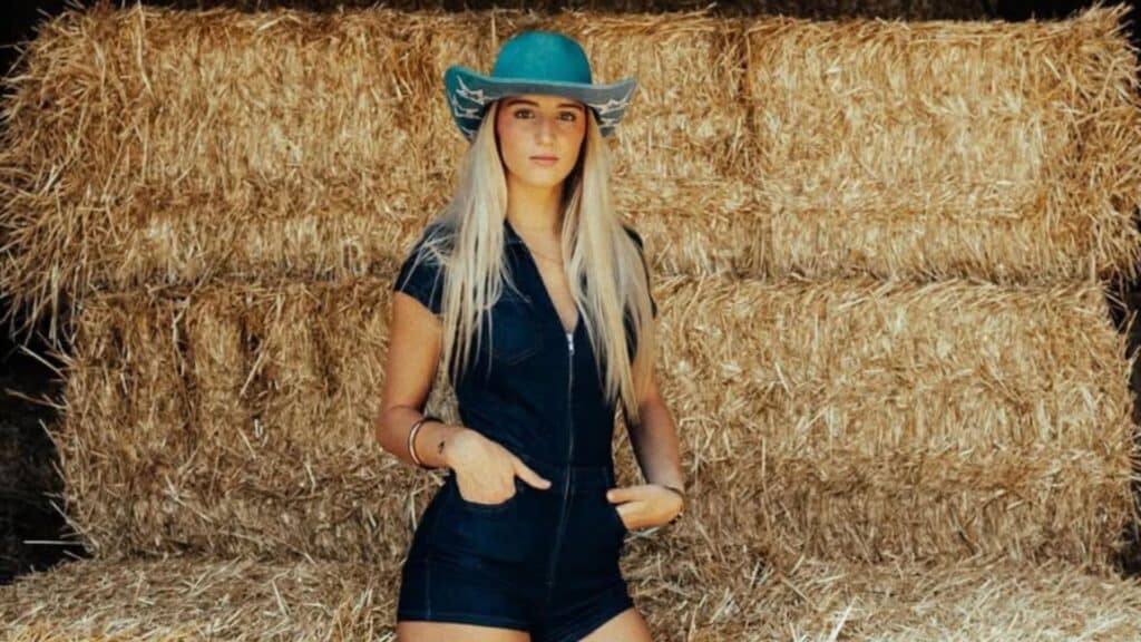 Ainhoa Lahitete : destituée de son titre de Miss Aquitaine, elle porte plainte 