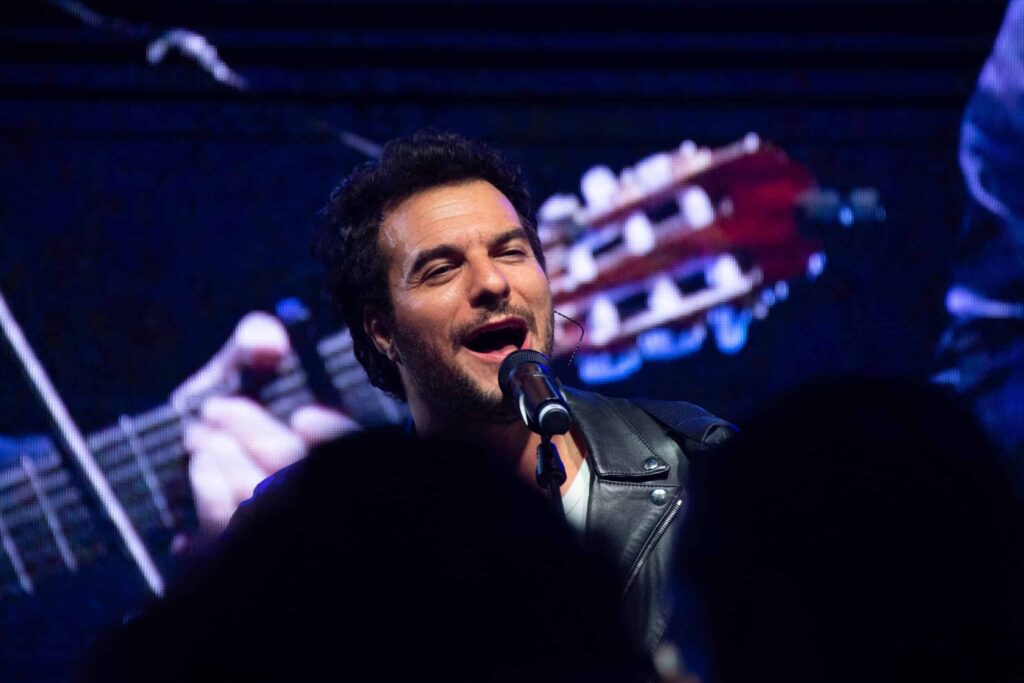 Un ex-candidat de la Star Academy aux urgences oblige Amir à annuler un concert