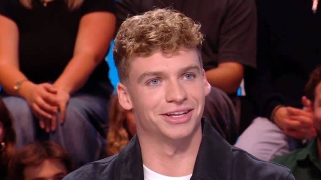 Léon Marchand : les propos d'une chroniqueuse sur le physique du sportif ne passent pas