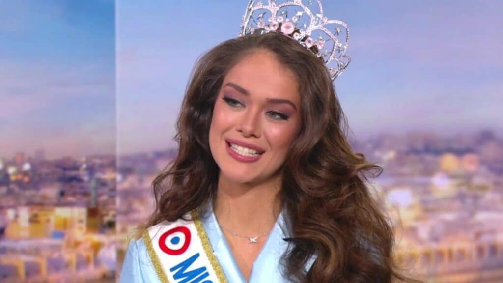 Hinaupoko Devèze (Miss France 2026) : avant le concours, elle a fait une apparition remarquée dans le clip d’un rappeur