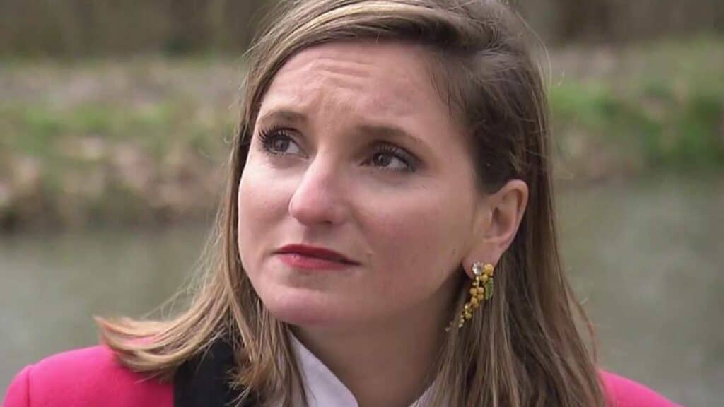 Noëmie Honiat : elle surprend ses abonnés et annonce le sexe de son troisième enfant