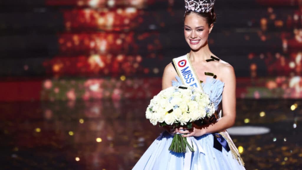 Hinaupoko Devèze (Miss France 2026) : elle revient sur ce burn-out qui l’a profondément marquée