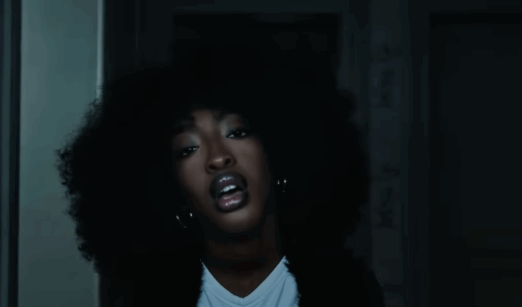 Ebony (Star Academy) change de style et choque tout le monde sur les réseaux