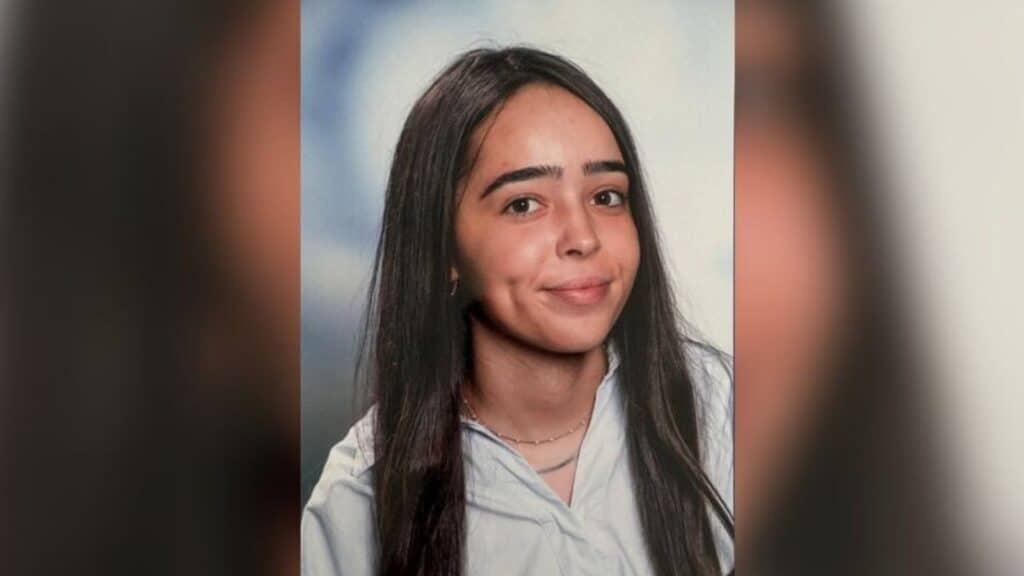 Camélia : jeune lycéenne harcelée, elle s’ôte la vie et échange une dernière fois avec sa maman