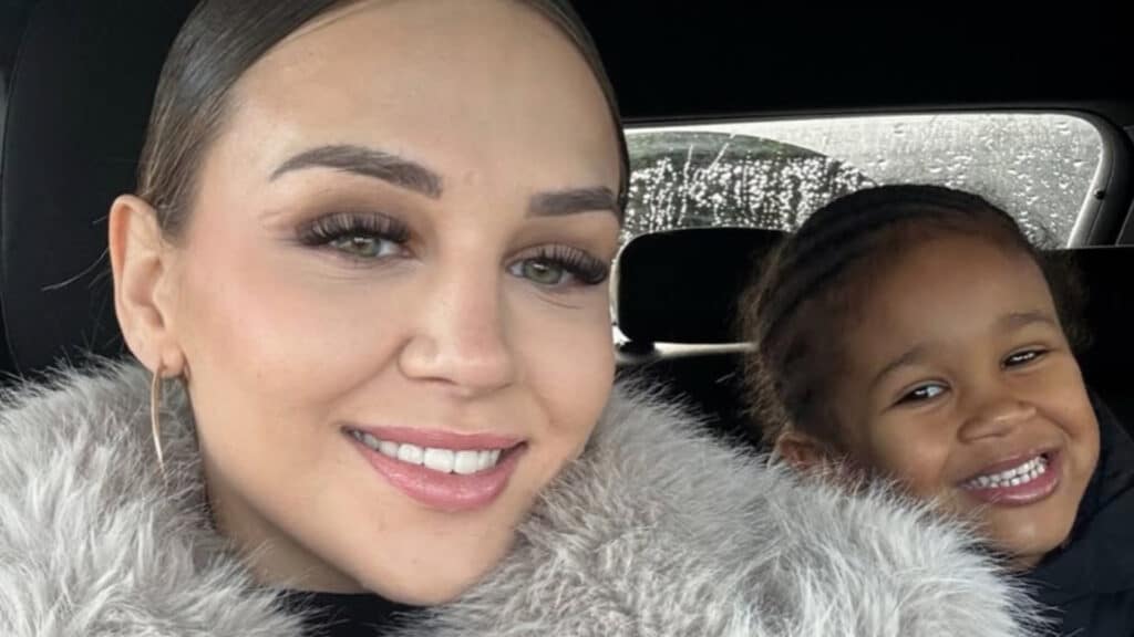 Camille Froment : une vidéo de l'influenceuse avec sa fille fait parler