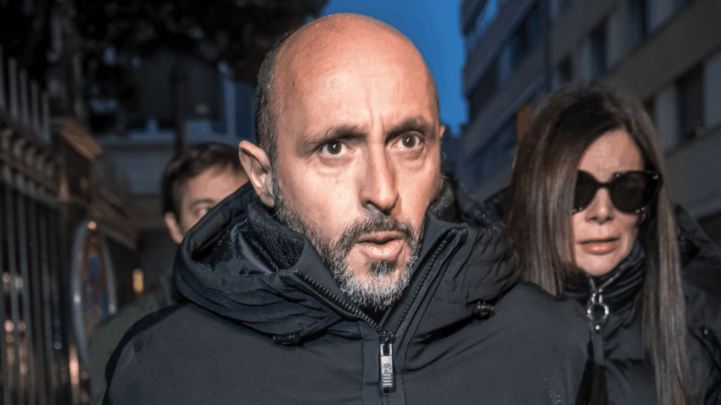 Incendie de Crans-Montana : le propriétaire du bar libéré sous caution