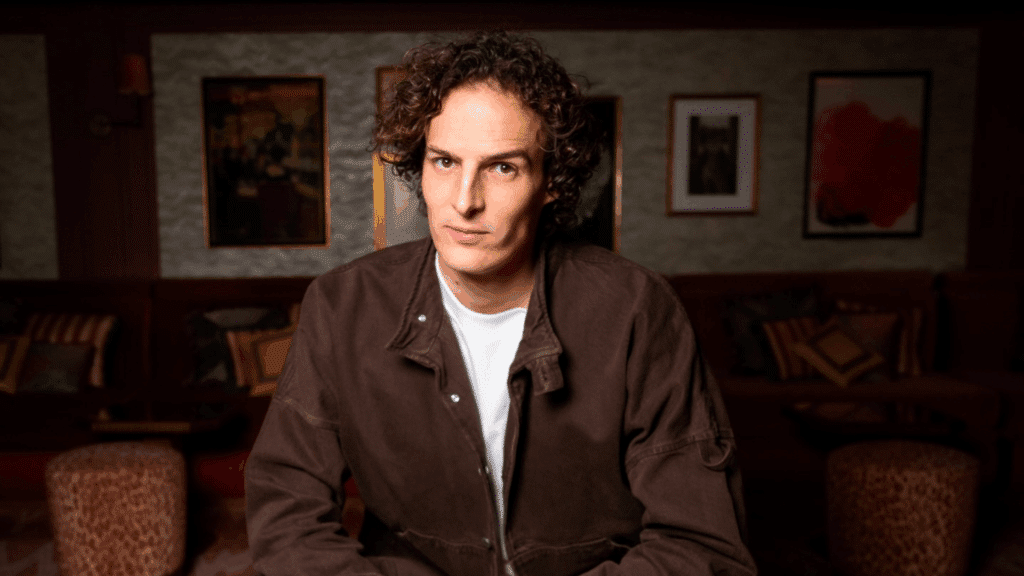 Paul de Saint-Sernin : récemment divorcé, sa nouvelle chérie est la fille d’une célébrité