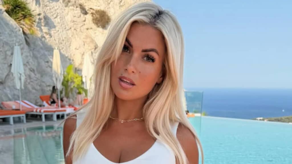 Carla Moreau : sa voiture incendiée à Marseille, une lettre signée de la DZ Mafia retrouvée sur place