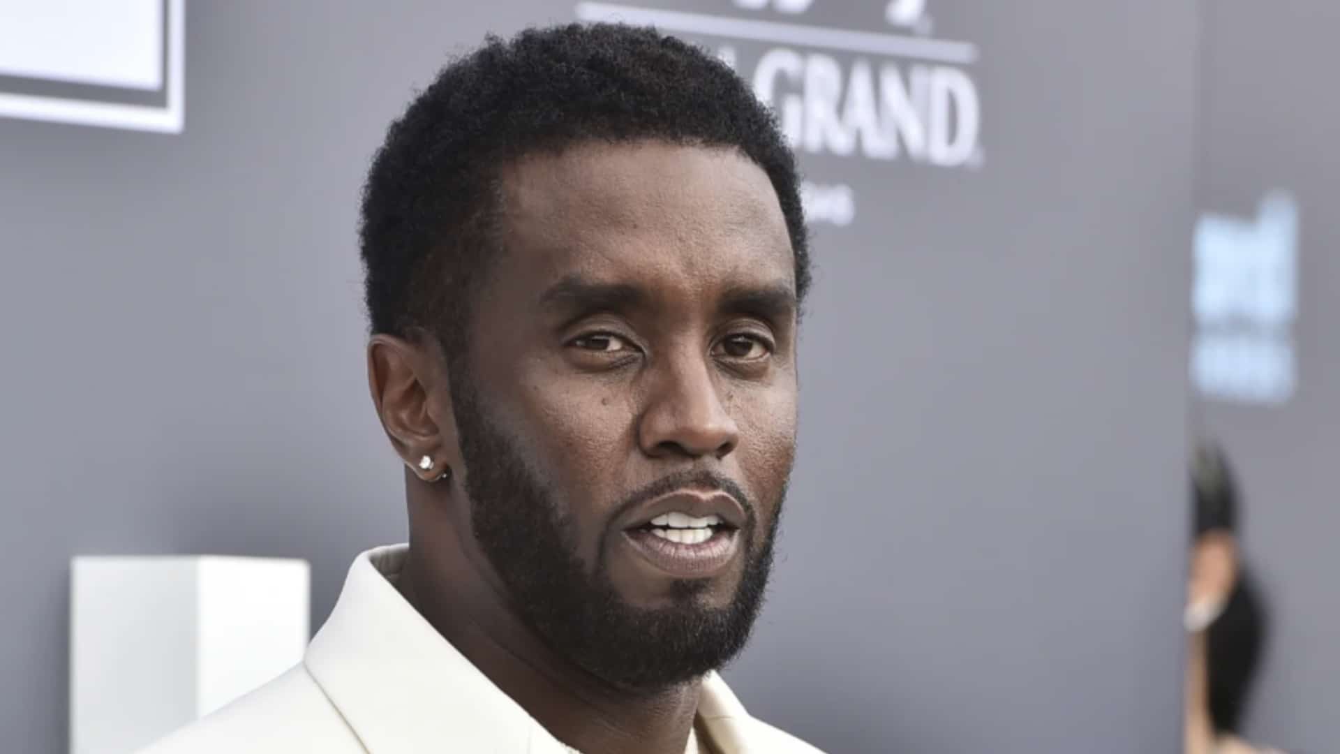 P.Diddy : téléphone, massages, alcool, détenus à sa disposition… son train de vie de luxe derrière les barreaux