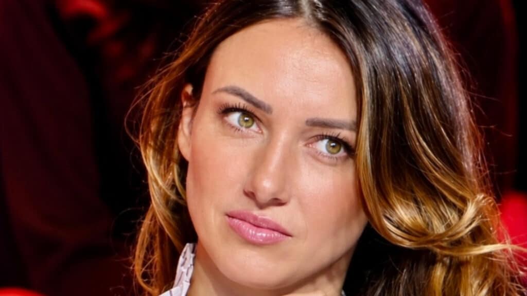 Delphine Wespiser "comme traumatisée" : elle explique la raison derrière son absence dans Tout beau, tout neuf