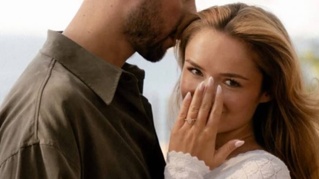 Victoria Méhault : fiancée à son compagnon, elle veut se marier avant la fin de l’année