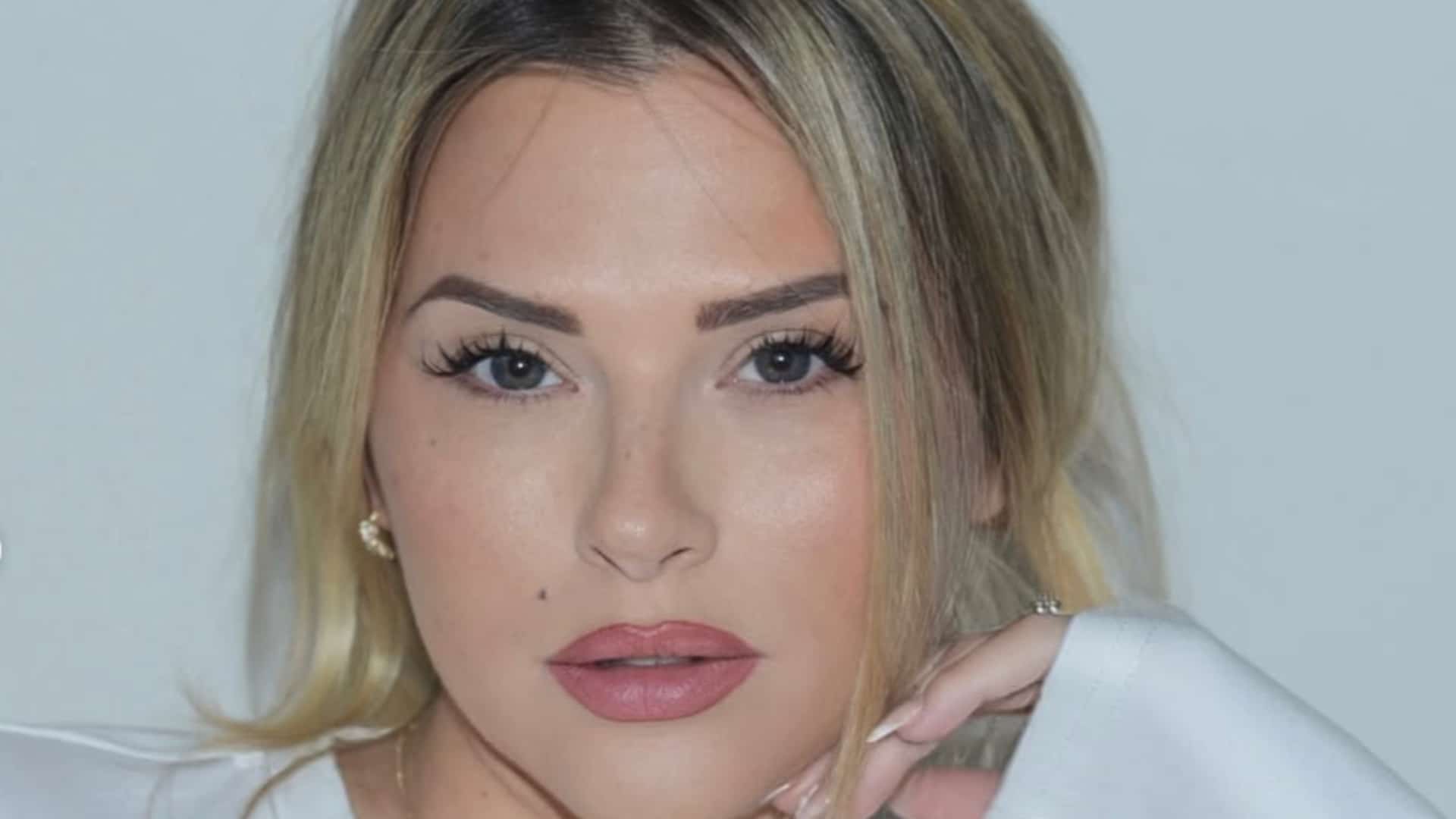 Kelly Vedovelli : elle se confie sur sa nouvelle vie de famille avec son compagnon